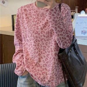 Pink Leopard Print Women's Long Sleeve Top